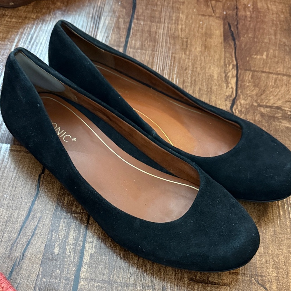 Vionic Black Suede Slip-On Ballet Flats